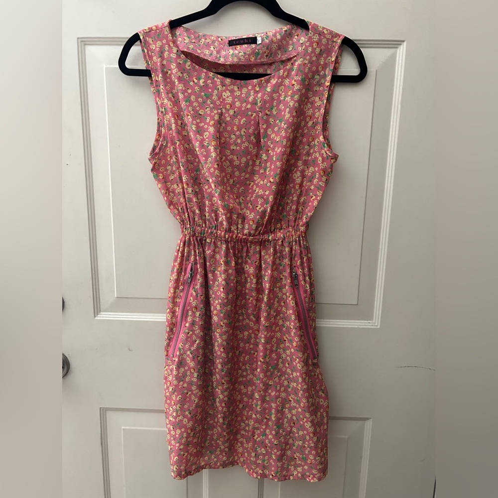 Pink floral zippered pocket dress